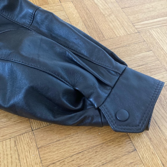 High-quality leather jacket - Picture 7 of 9